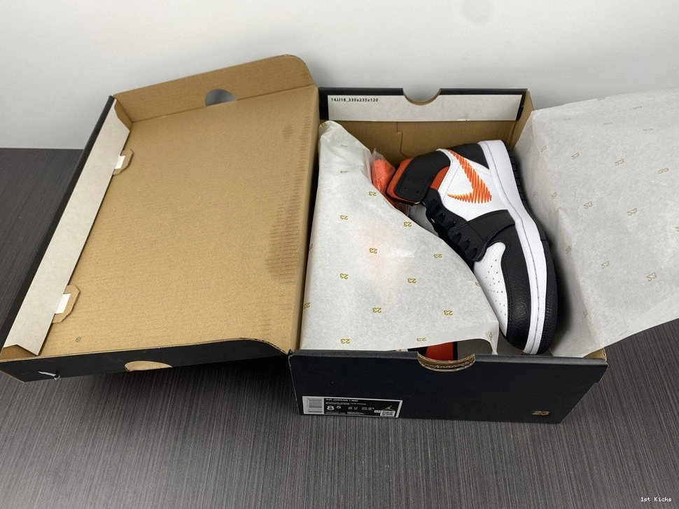 Jordan Zig Mid DN4929-100 - 1 Zag 1010